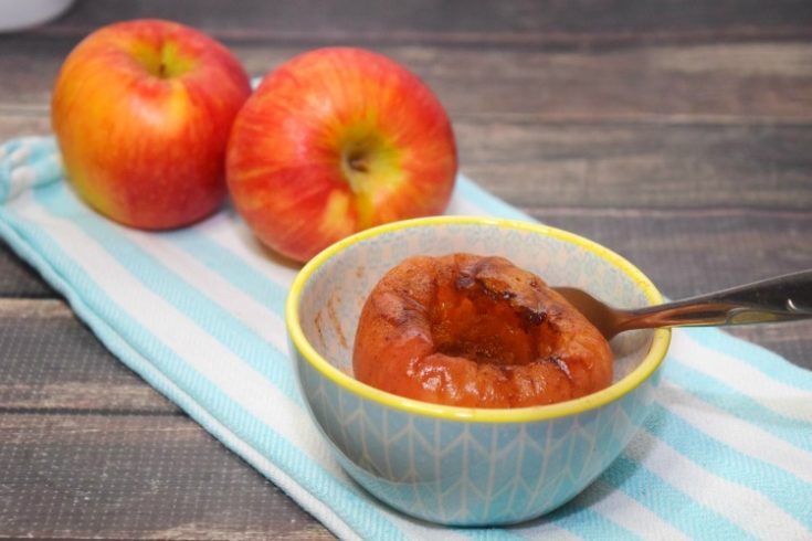 Baked Apples in the Microwave
