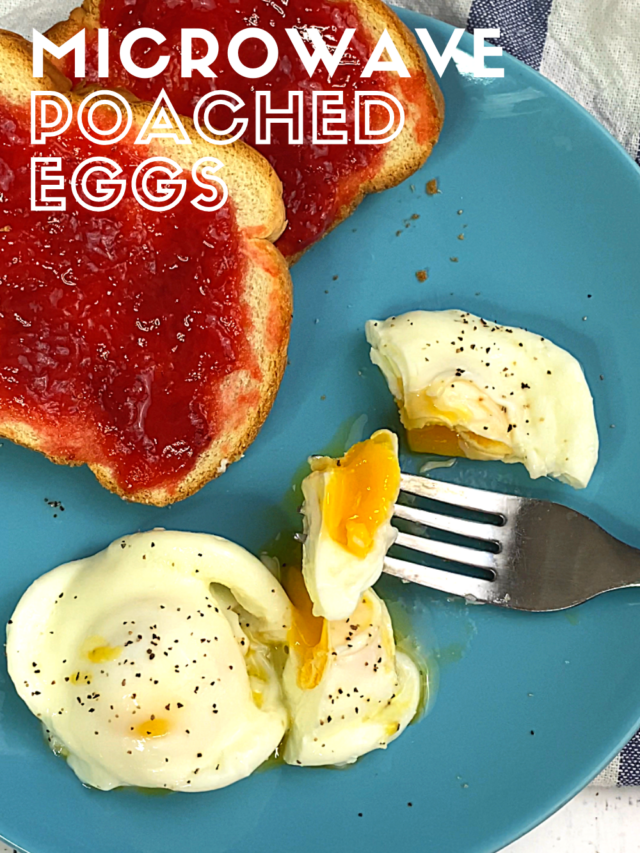 HOW TO MAKE MICROWAVE POACHED EGGS