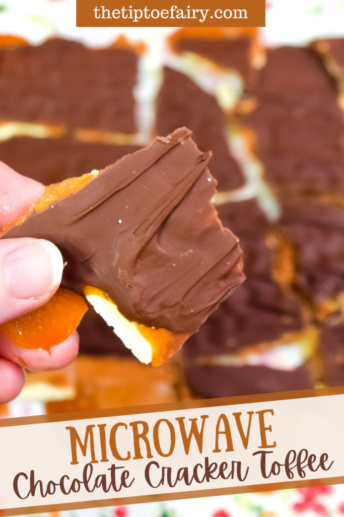 title image for the microwave chocolate cracker toffee